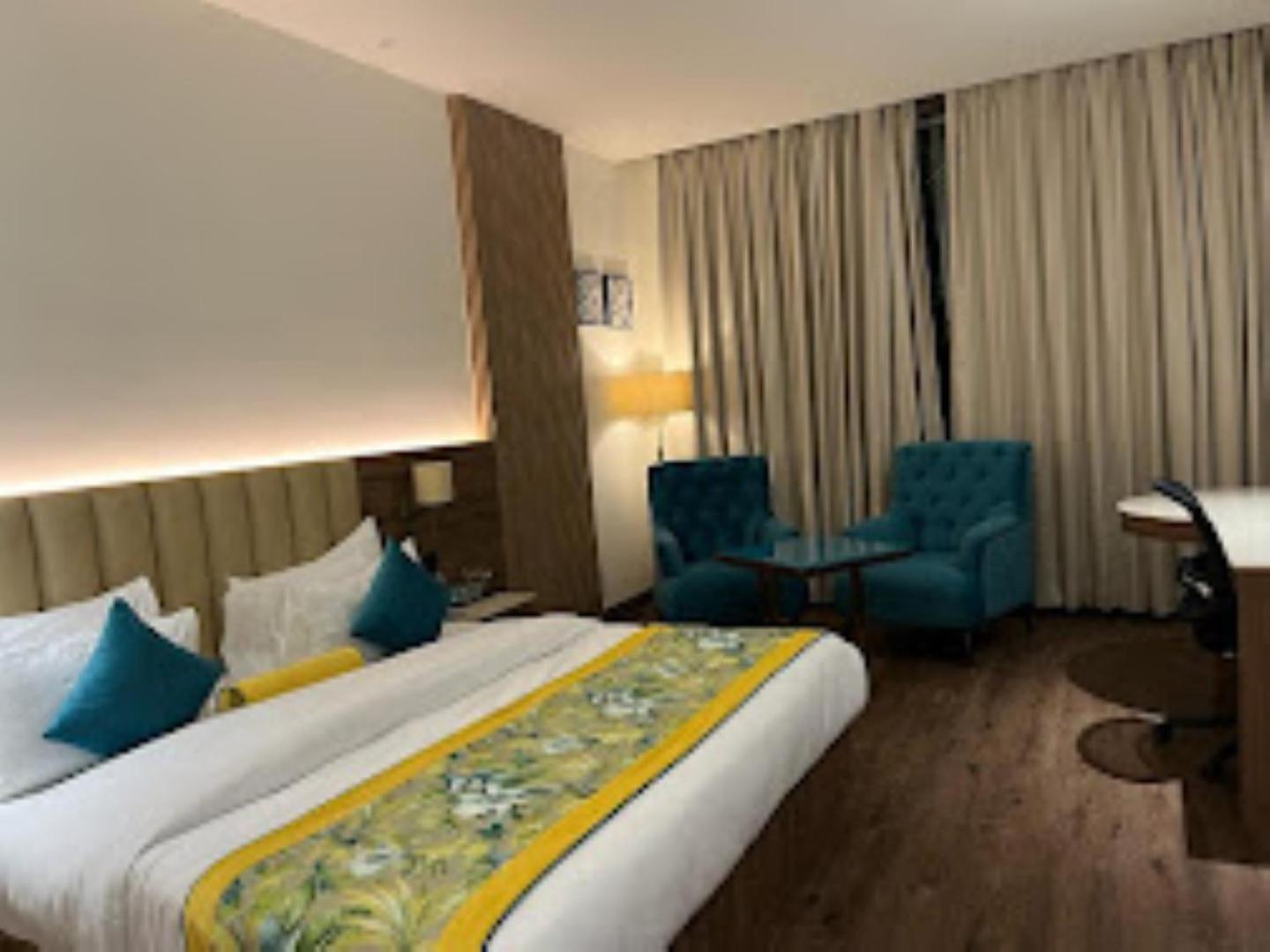 Casa Divine,Bareilly Hotel ภายนอก รูปภาพ